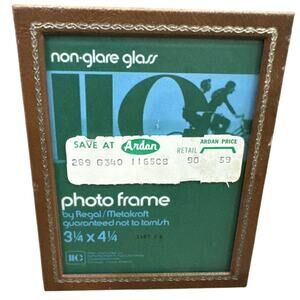 Cute Vintage Ornate Standing Picture Frame Faux Leather / Gold 3.25x4.25 - BUB
